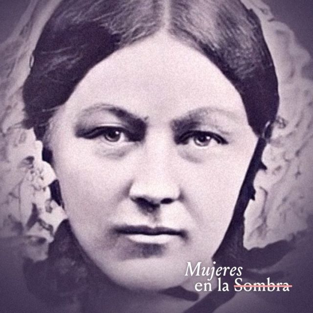 Gracias a Florence Nightingale empezó a concebirse la importancia de que, durante su convalecencia, el enfermo estuviera bien acompañado y cuidado por expertos que complementasen la labor médica y la hicieran más efectiva. 
👉🏼 O lo que es lo mismo, ella creó la figura del la enfermera y el enfermero, tal y como la concebimos hoy en día. ¿La conocías?
#florencenightingale #mujeresenlasombra #mujeresolvidadas #herstory #mujeressilenciadas #feminismo #girlpower #enfermería #enfermeriavisible #referentesfemeninos
